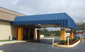 Travelodge Opelika 2*